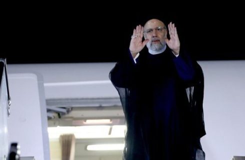 رئیس جمهور شیراز را به مقصد تهران ترک کرد رئیس جمهور شیراز را به مقصد تهران ترک کرد